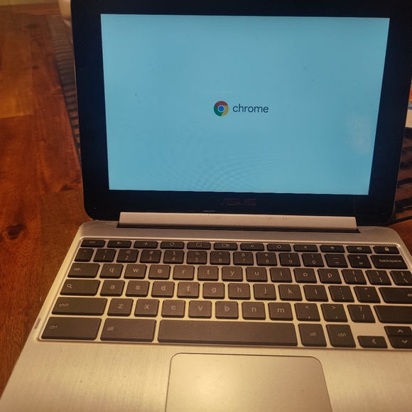 ASUS C100P chrome book